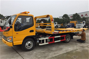 郁南哪里有拖车服务